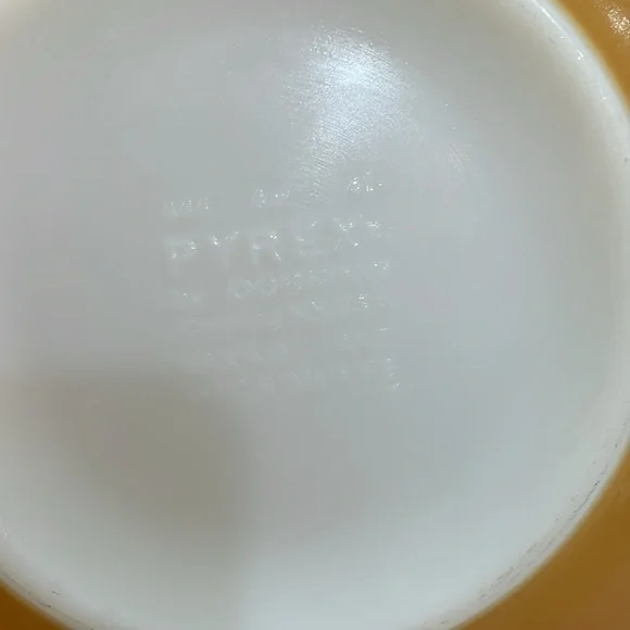 1970’s vintage Pyrex Gold Butterfly Cinderella nesting Bowls set of 3 - Picture 8 of 10